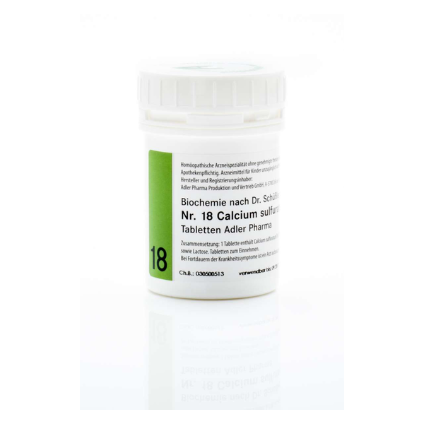 Weißer Behälter mit grüner Beschriftung für homöopathische Tabletten Nr. 18 Calcium sulfuratum von Adler Pharma.