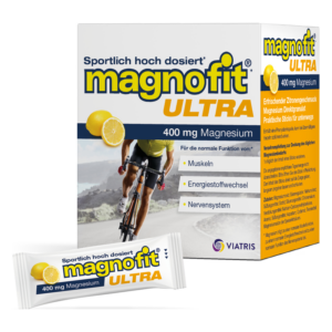 Verpackung von magnofit ULTRA mit Zitronengeschmack und einem Stick für Magnesiumaufnahme während sportlicher Aktivitäten.