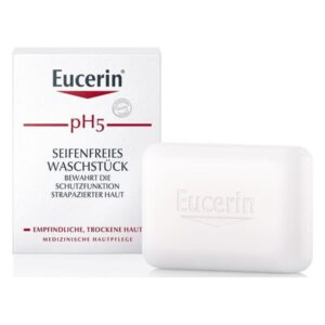 Eucerin pH5 seifenfreies Waschstück in weißer Verpackung, geeignet für empfindliche, trockene Haut.