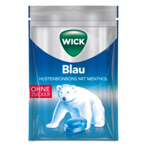 Verpackung von Wick Hustenbonbons mit Menthol in blauer Farbe, zuckfrei, mit einem Eisbären auf der Vorderseite.